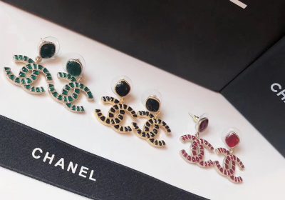 (Tiếng Việt) HOA TAI CHANEL MÃ HT03